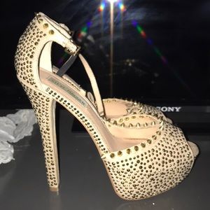 Steve Madden golden studded heels